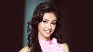 Miss India Navneet Kaur Dhillon wins Multimedia Award