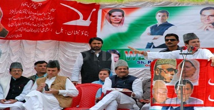 Rahul Gandhi criticises Mayawati