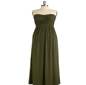 Stock fashion staples for evergreen style