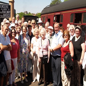 7 rules to follow when travelling in a group