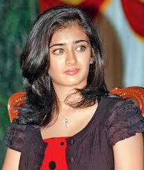 Direction to acting – Akshara Haasan charts new path