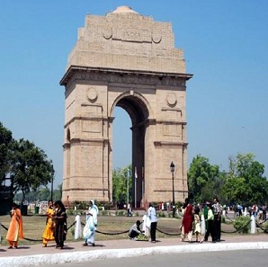 Clear day ahead in Delhi