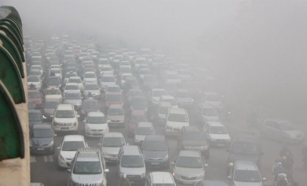 Fog cover thins in Delhi, flights unaffected