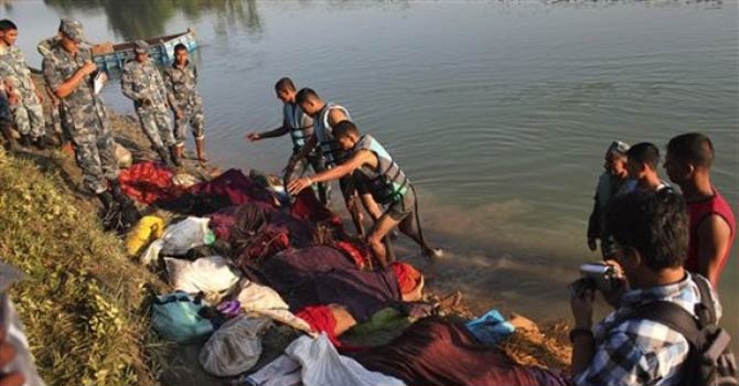 14 killed in Nepal bus accident