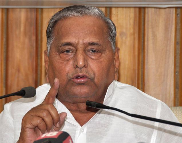 Bestow Bharat Ratna on Delhi Metro ex-chief: Mulayam