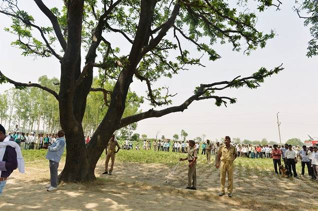 Woman, allegedly gang-raped, found hanging in Bengal