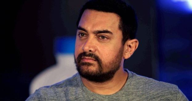 Aamir at Geeta Phogat's marriage, dubs 'Dangal' his wedding gift