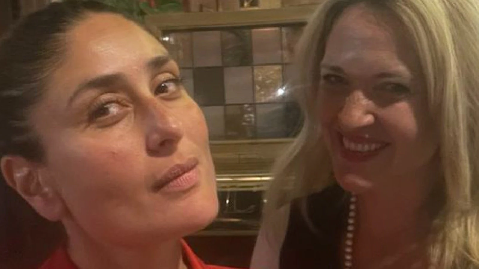 Kareena Kapoor Khan is Enjoying London Vacay, Her Pic With Close Friend is Proof