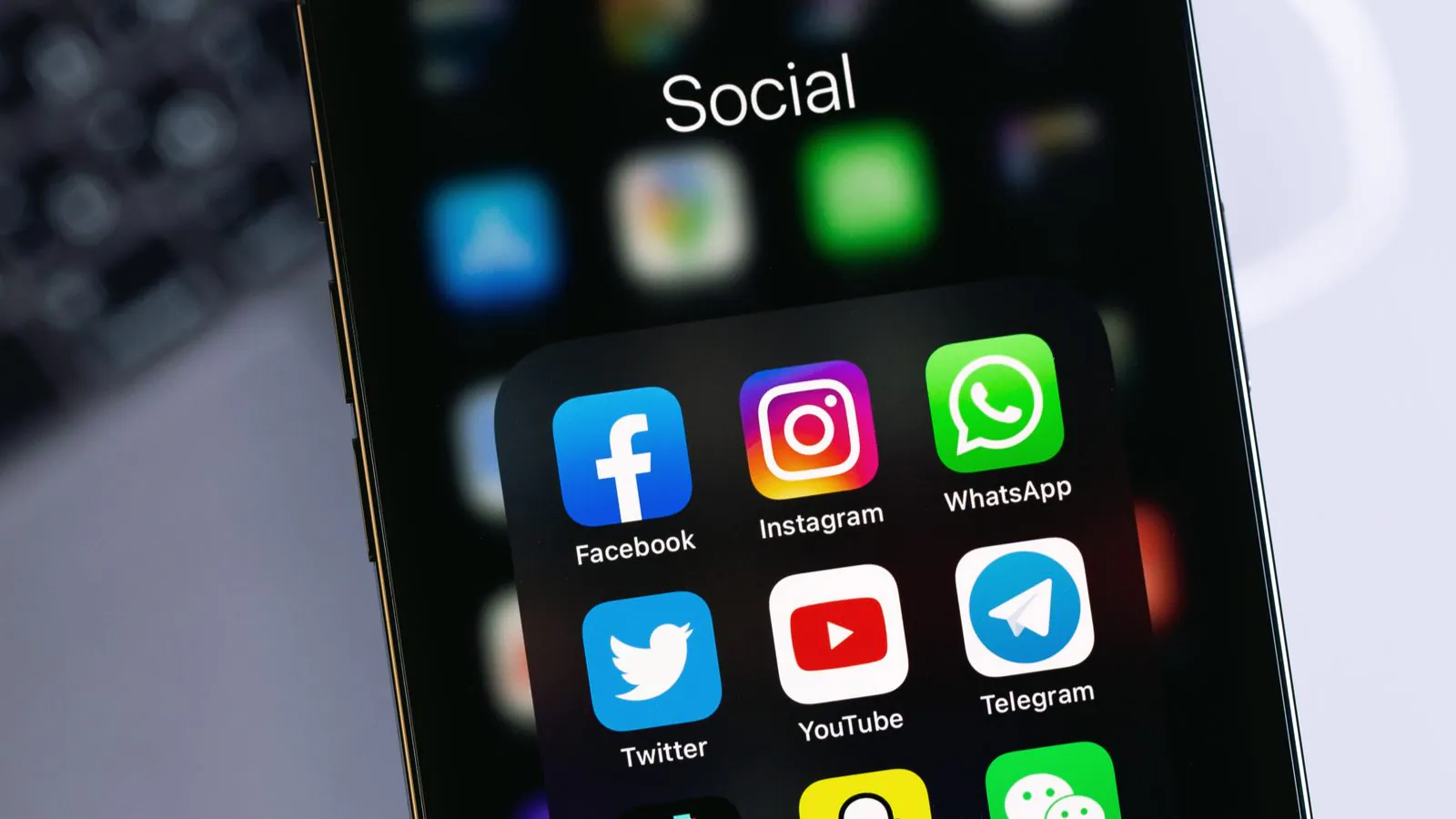 UK Watchdog Seeks Review into Government Use of WhatsApp And Other Messaging Apps