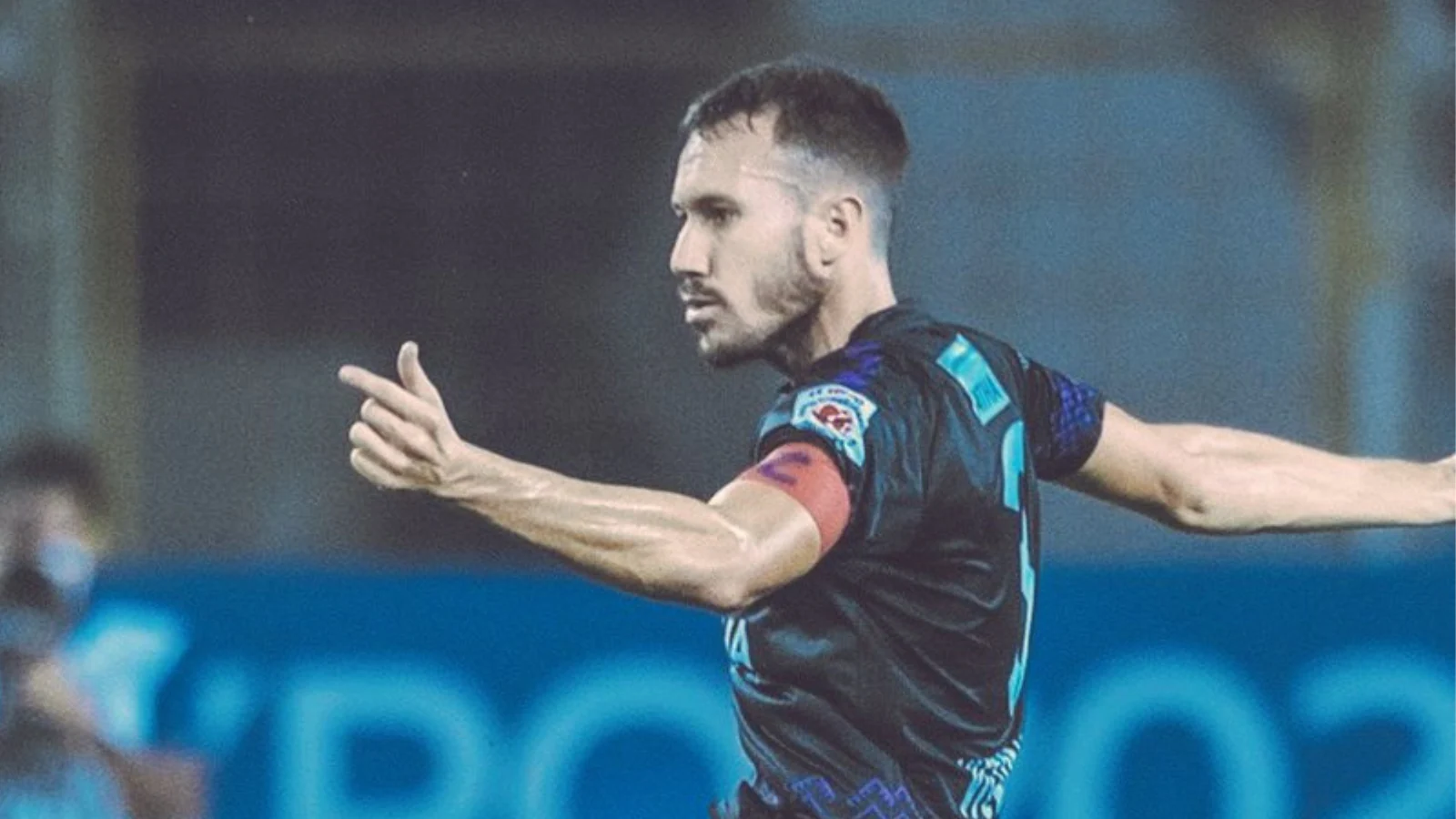 Kerala Blasters Sign Defender Victor Mongil